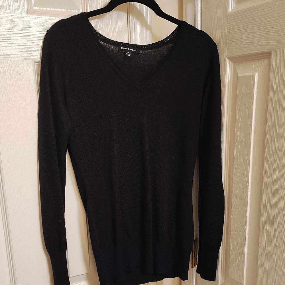 H&M Classic Black V-Neck Sweater